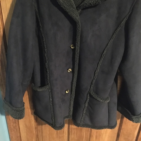 L.L. Bean Navy Faux Suede Sherpa Lined Jacket Coat Button Closure - Picture 6 of 8